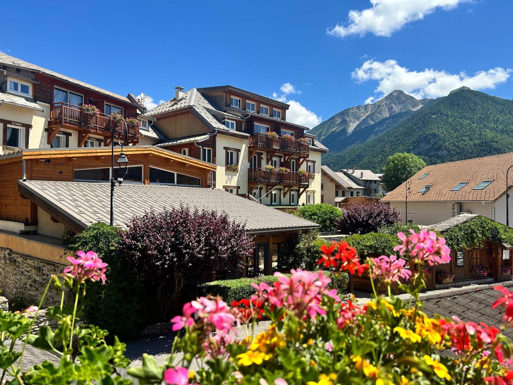 Hotel Les Autanes Spa-Balneotherapie & Restaurant Ансель Екстер'єр фото