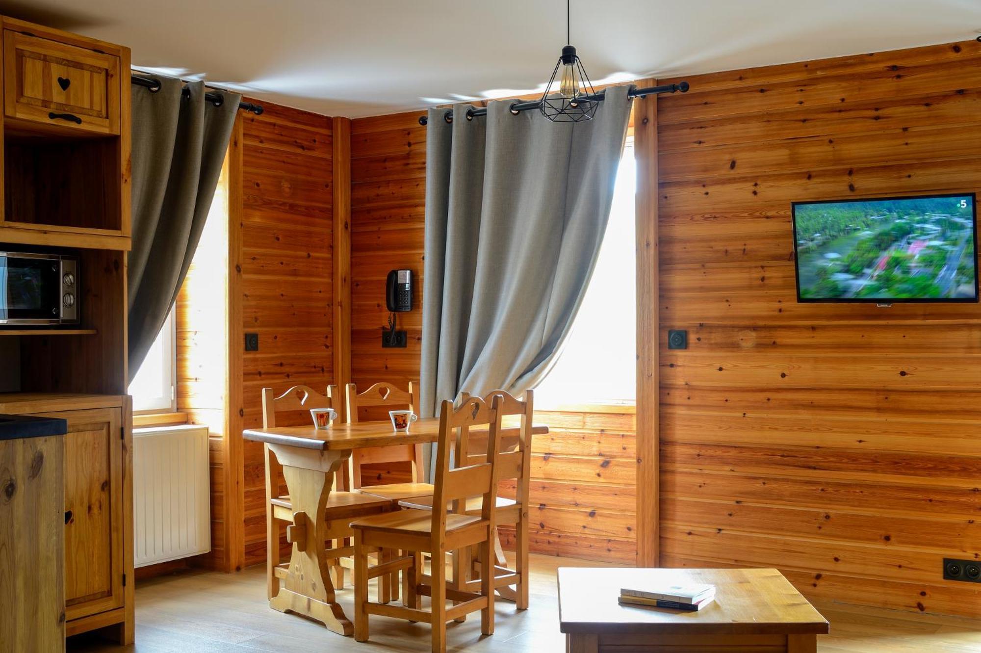 Hotel Les Autanes Spa-Balneotherapie & Restaurant Ансель Екстер'єр фото